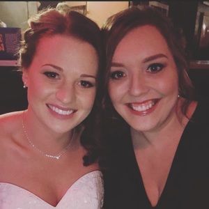 Meet your Posher, Claire